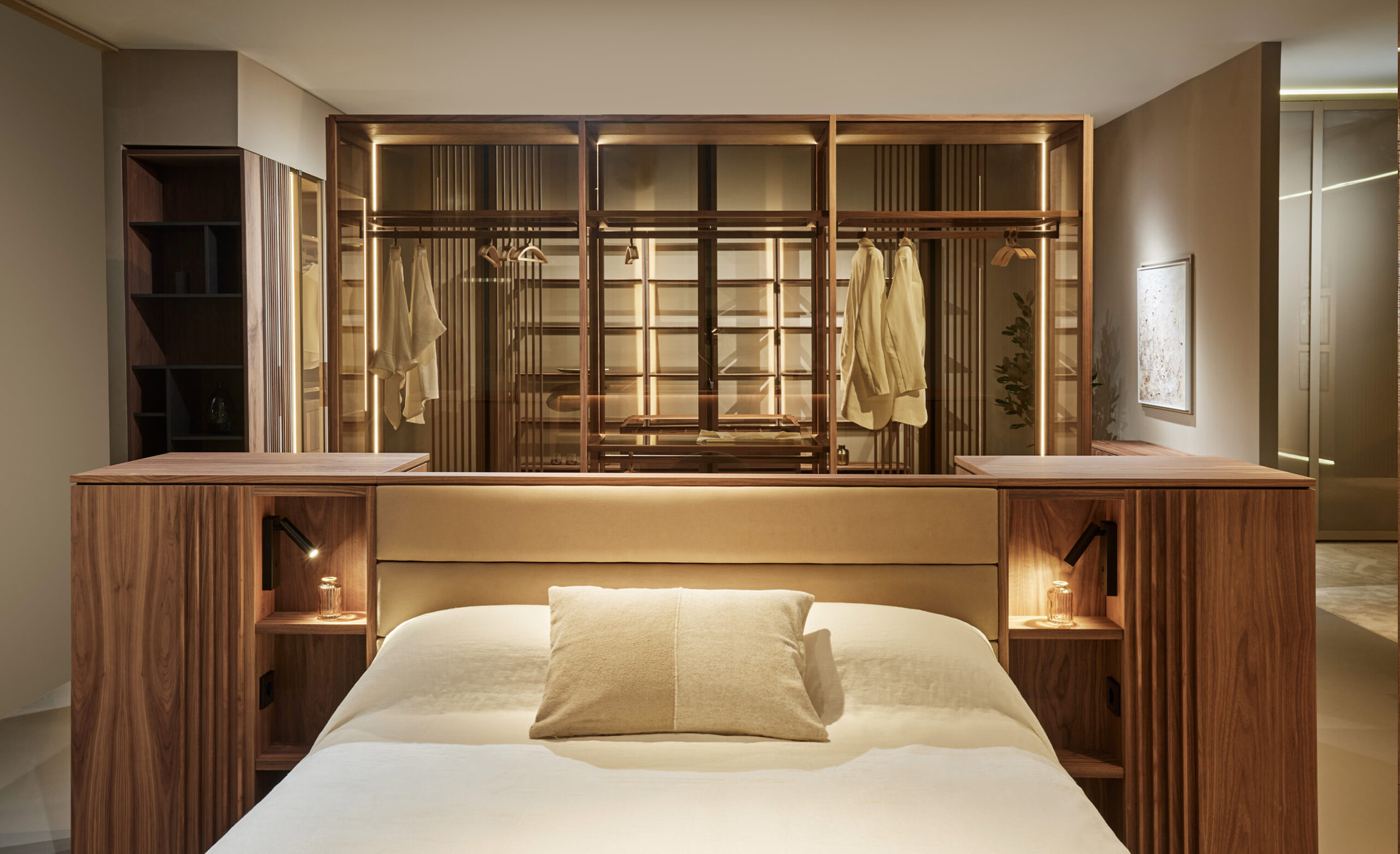 Armarios exclusivos y vestidores a medida en Marbella | Uecko