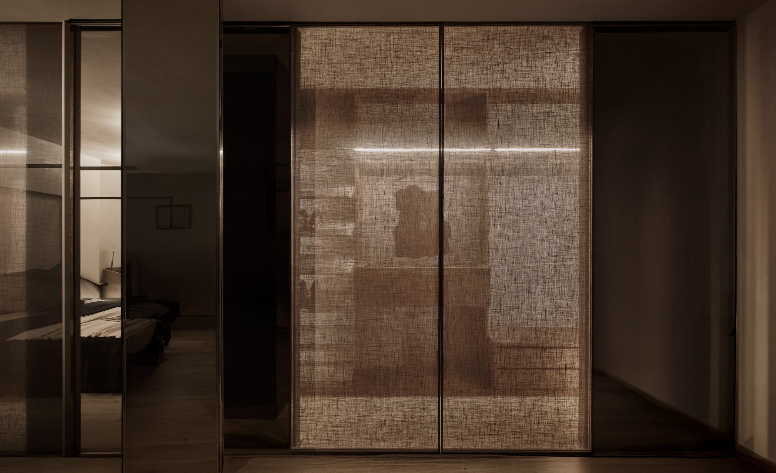 Armarios exclusivos y vestidores a medida en Marbella | Uecko