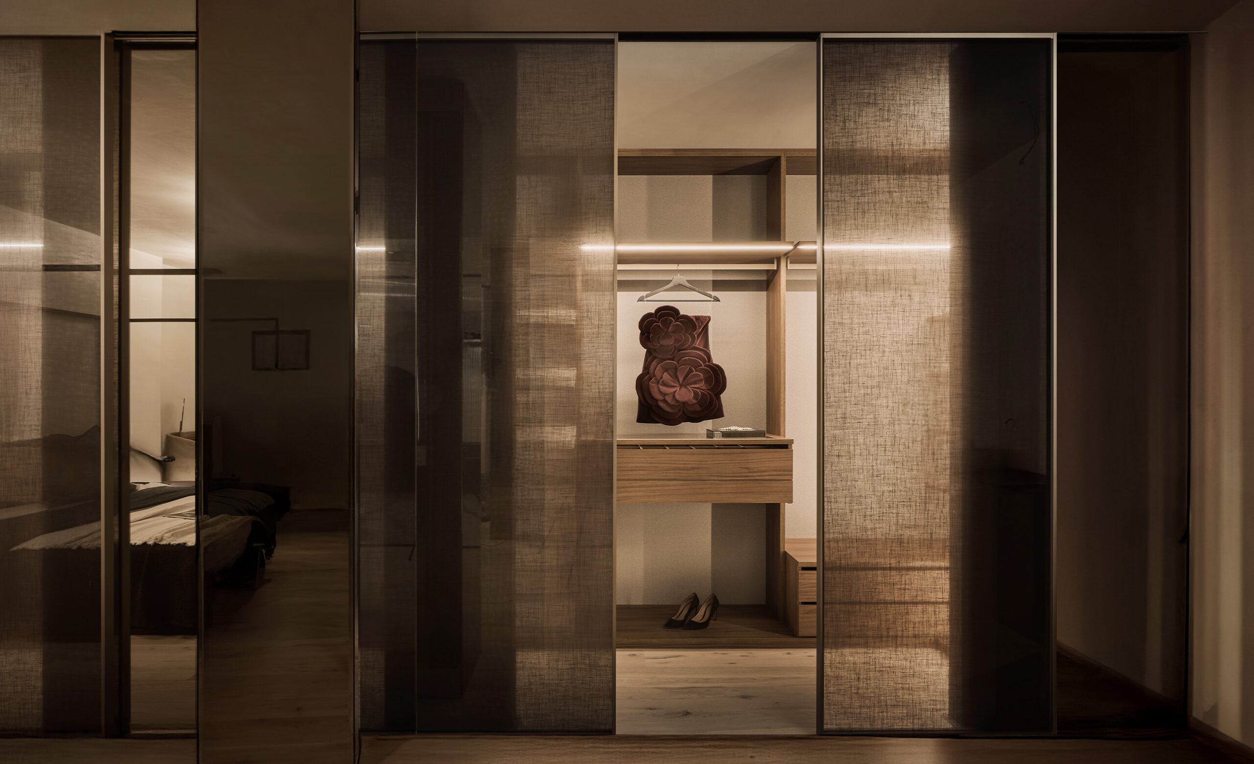 Armarios exclusivos y vestidores a medida en Marbella | Uecko